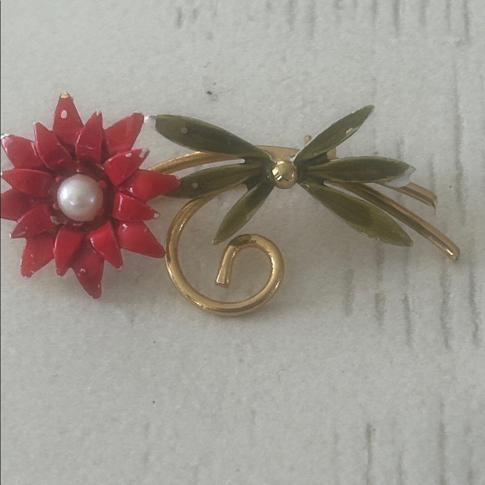 Vintage enamel brooch